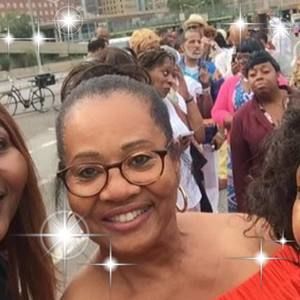 Meet your Posher, Pamela